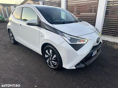 Culoarealb Utilizat 2020 Toyota Aygo Hatchback | 5.990 EUR (Preț OK)