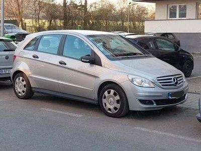 Mercedes B180