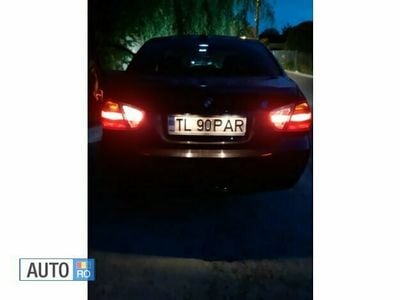 Second-hand BMW 320 163 CP (119 kW) 2006 Albastru Berlinǎ