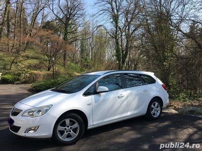Utilizat 2011 Opel Astra | 4.100 EUR