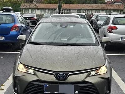 Second-hand Toyota Corolla Hybrid 122 CP (89 kW) 2021 Verde Berlinǎ