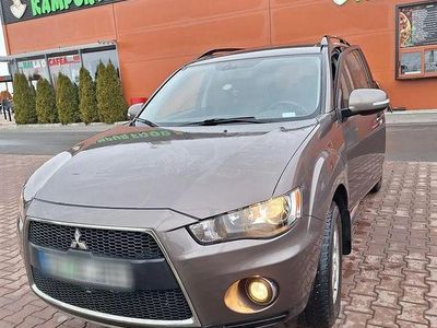 Second-hand Mitsubishi Outlander Instyle 176 CP (129 kW) 2010 Culoaremaro SUV