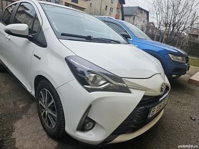 Utilizat 2019 Toyota Yaris Hybrid Hatchback | 14.499 EUR (Preț bun)