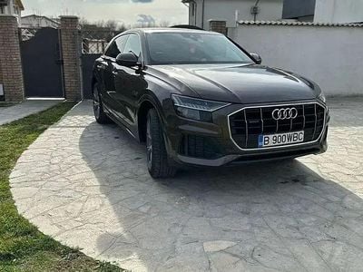 Second-hand Audi Q8 285 CP (209 kW) 2019 Culoaremaro SUV