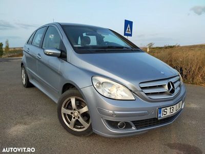 Mercedes B200