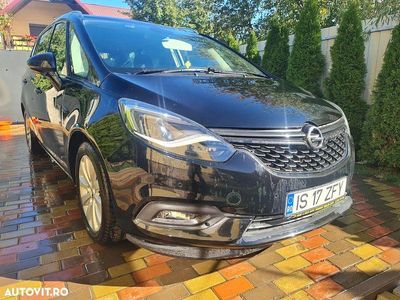Culoarenegru Utilizat 2017 Opel Zafira Monovolum | 10.900 EUR (Scump)