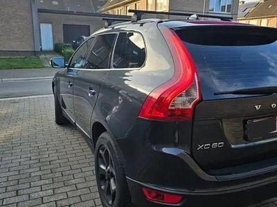 Negru Second-hand 2011 Volvo XC60 SUV | 8.000 EUR (Preț OK)