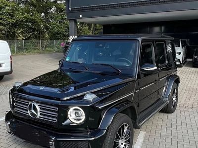 Mercedes G400