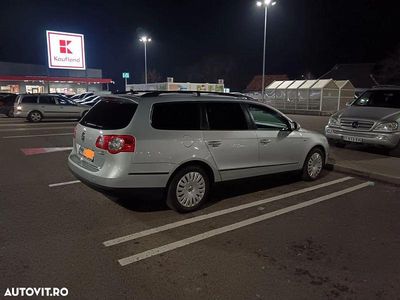 Second-hand VW Passat Comfortline 105 CP (77 kW) 2010 Culoaregri Break
