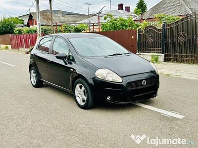 Utilizat 2010 Fiat Punto Hatchback | 1.500 EUR