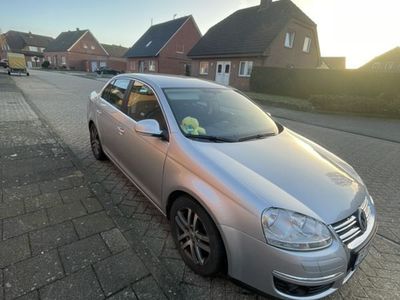 second-hand VW Jetta 1.6 FSI Trendline