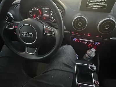 Utilizat 2014 Audi A3 S-Line Berlinǎ | 14.500 EUR (Scump)