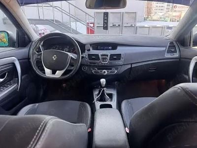 Second-hand Renault Laguna III 110 CP (80 kW) 2011 Negru Break