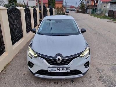 Alb Second-hand 2021 Renault Captur Intens SUV | 14.250 EUR (Super Preț)