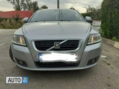 Second-hand Volvo V50 110 CP (80 kW) 2010 Argintiu Break