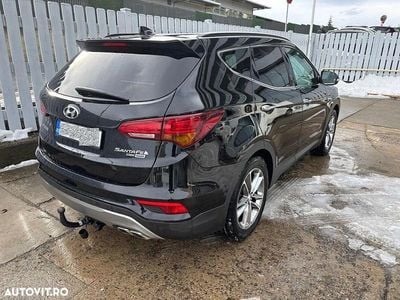 Second-hand Hyundai Santa Fe 200 CP (147 kW) 2017 Culoarenegru SUV