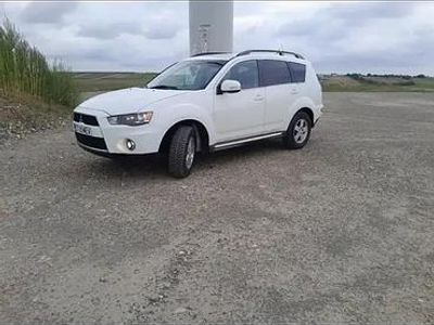 Alb Utilizat 2011 Mitsubishi Outlander SUV | 4.750 EUR