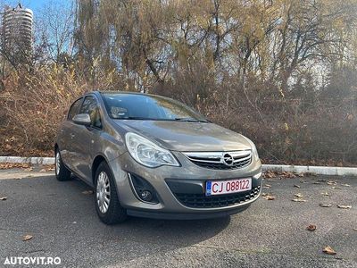 Second-hand Opel Corsa 86 CP (63 kW) 2011 Culoaremaro Hatchback