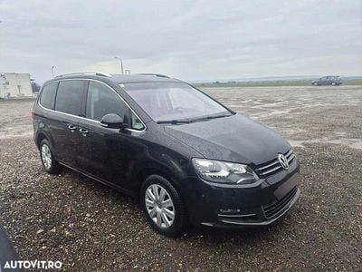 Second-hand VW Sharan Life 140 CP (102 kW) 2013 Culoarenegru Monovolum