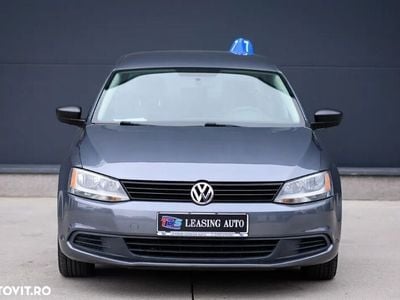 Second-hand VW Jetta 114 CP (83 kW) 2011 Gri Berlinǎ