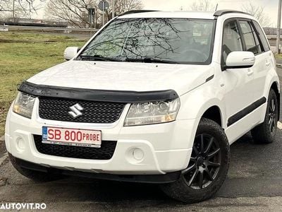 Culoarealb Second-hand 2010 Suzuki Grand Vitara Comfort SUV | 5.499 EUR