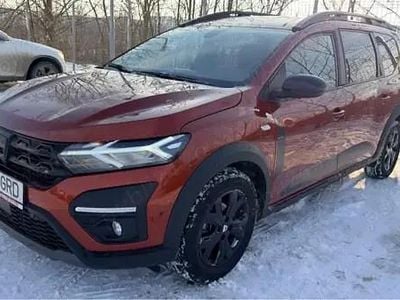 Second-hand Dacia Jogger Extreme 110 CP (80 kW) 2022 Maro Monovolum