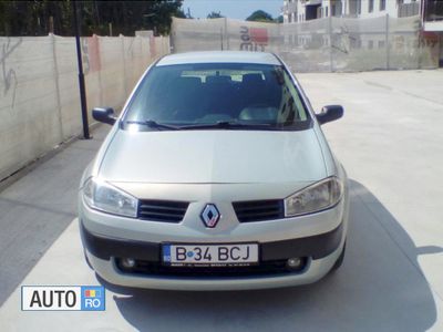 Second-hand Renault Mégane II 115 CP (84 kW) 2003 Argintiu Hatchback