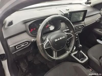 Second-hand Dacia Logan 90 CP (66 kW) 2023 Alb Berlinǎ