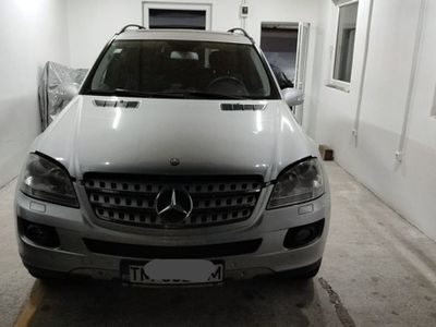 Mercedes ML320