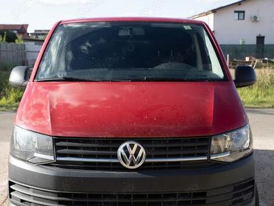 Second-hand VW T6 72 CP (52 kW) 2017 Rosu Van