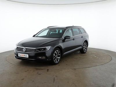 Gri mediumetalic Utilizat 2022 VW Passat Comfortline | 21.000 EUR (Preț OK)