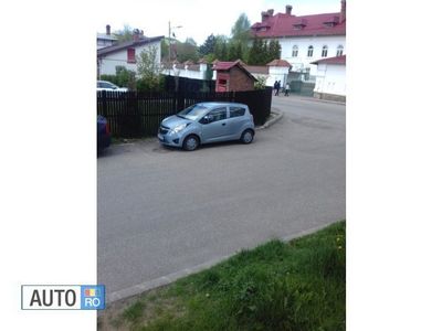 Second-hand Chevrolet Spark 61 CP (44 kW) 2010 Gri Hatchback