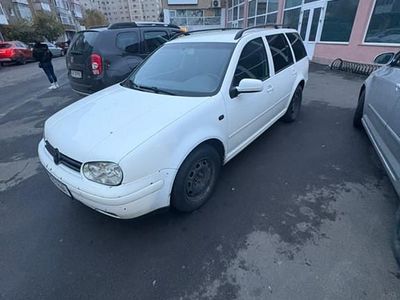 Utilizat 2003 VW Golf IV Break | 900 EUR