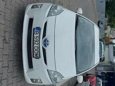 Second-hand Toyota Prius 99 CP (72 kW) 2011 Alb Hatchback