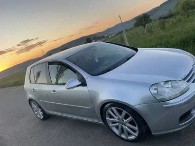 VW Golf V