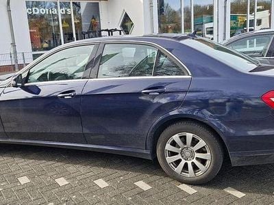Mercedes E200