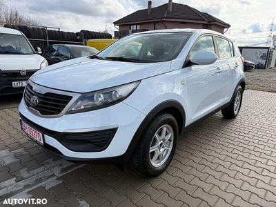 Second-hand Kia Sportage Premium 115 CP (84 kW) 2013 Culoarealb SUV