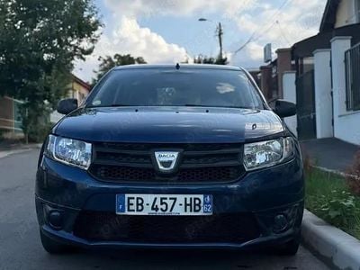 Second-hand Dacia Sandero 90 CP (66 kW) 2016 Culoarealbastru Hatchback