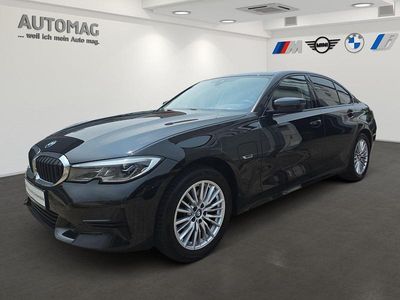 Utilizat 2022 BMW 320e Sport Line | 34.004 EUR (Puțin scump)