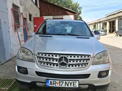 Mercedes ML320
