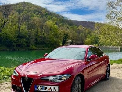 Second-hand Alfa Romeo Giulia 200 CP (147 kW) 2019 Culoarerosu Berlinǎ