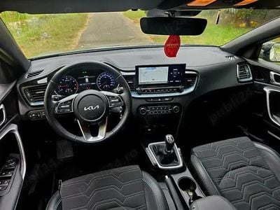 Second-hand Kia Ceed 130 CP (95 kW) 2024 Hatchback