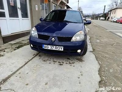 Utilizat 2006 Renault Clio Symbol Berlinǎ | 1.500 EUR
