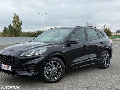 Second-hand Ford Kuga ST-Line 120 CP (88 kW) 2022 Culoarenegru SUV