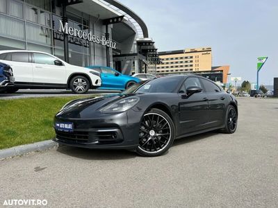 Porsche Panamera 4S