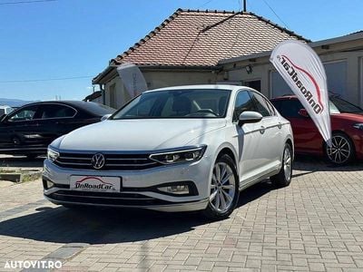 Culoarealb Utilizat 2020 VW Passat Elegance Berlinǎ | 24.990 EUR (Preț OK)