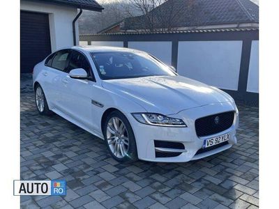 Second-hand Jaguar XF R-Sport 180 CP (132 kW) 2016 Culoarealb Berlinǎ