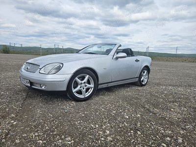 second-hand Mercedes SLK200 