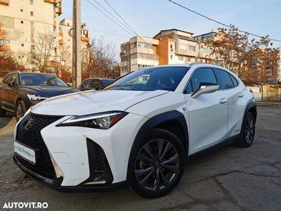 second-hand Lexus UX 250h 2.0L HEV 20H- (178 HP) 4X4 CVT F Sport