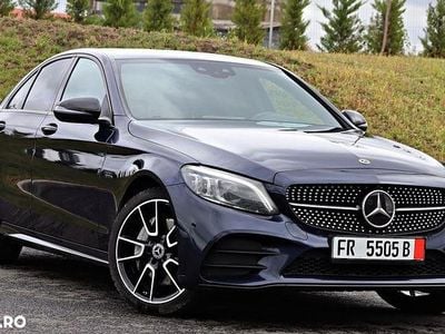 Culoarealbastru Utilizat 2020 Mercedes C300e AMG line Berlinǎ | 25.500 EUR (Puțin scump)